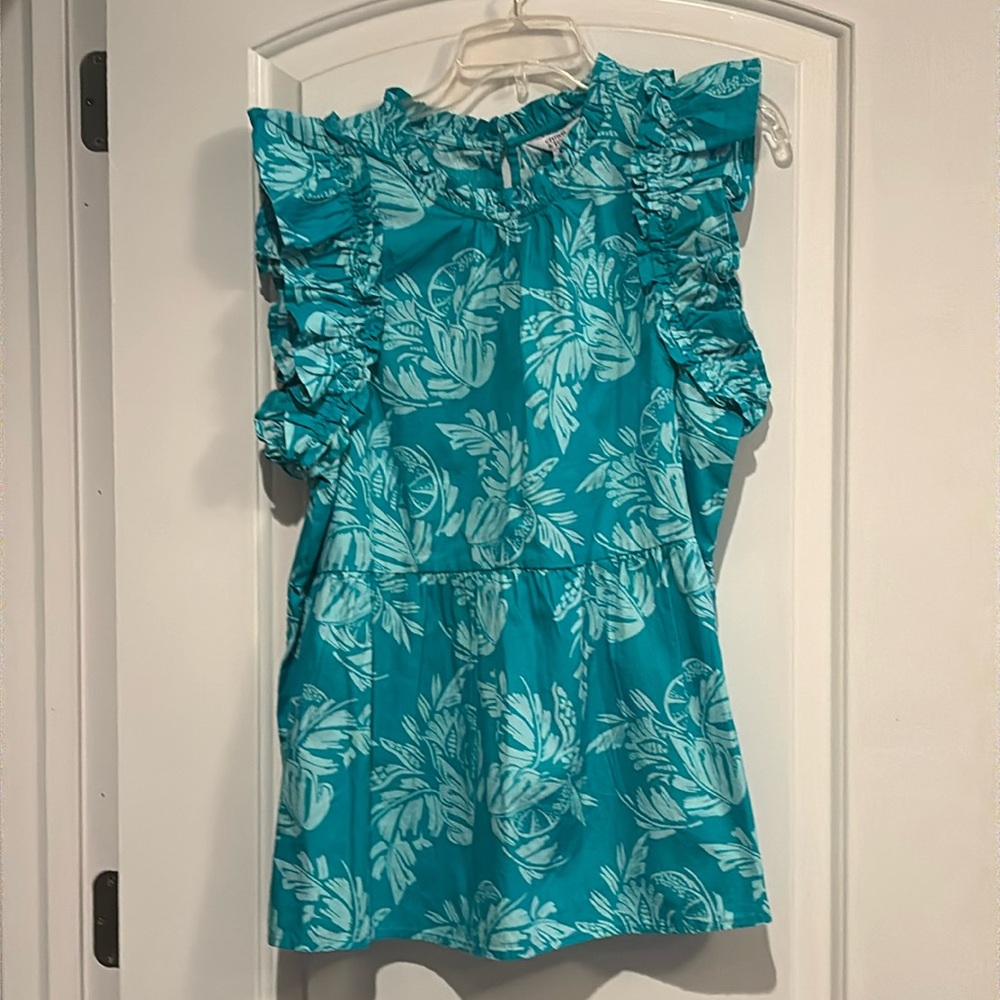 NWT Crown & Ivy peplum top. Size XL.